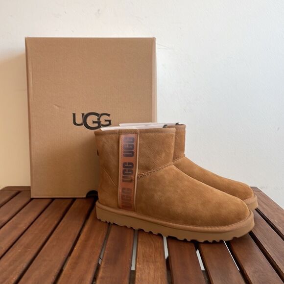 UGG Classic Mini Side Logo II Chestnut Women Size 7 - Picture 1 of 15
